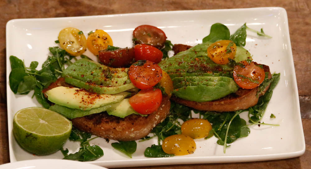 125821653_192350395716766_3963469398680900396_o